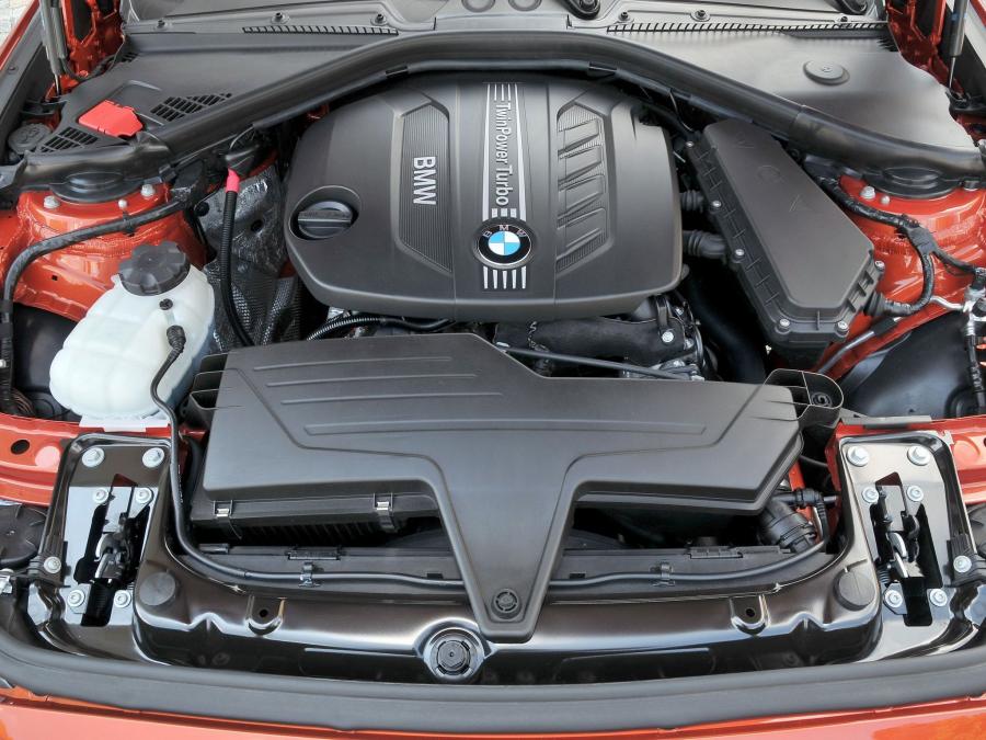  BMW 120d 5-Door Urban Line 2011 года  (фото 18 из 30)